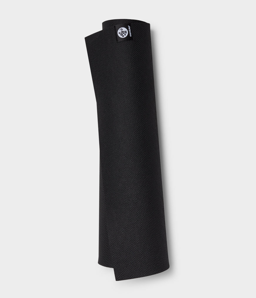1A1011010-Mats-MANDUKA-X-5MM-BLACK-01.jpg