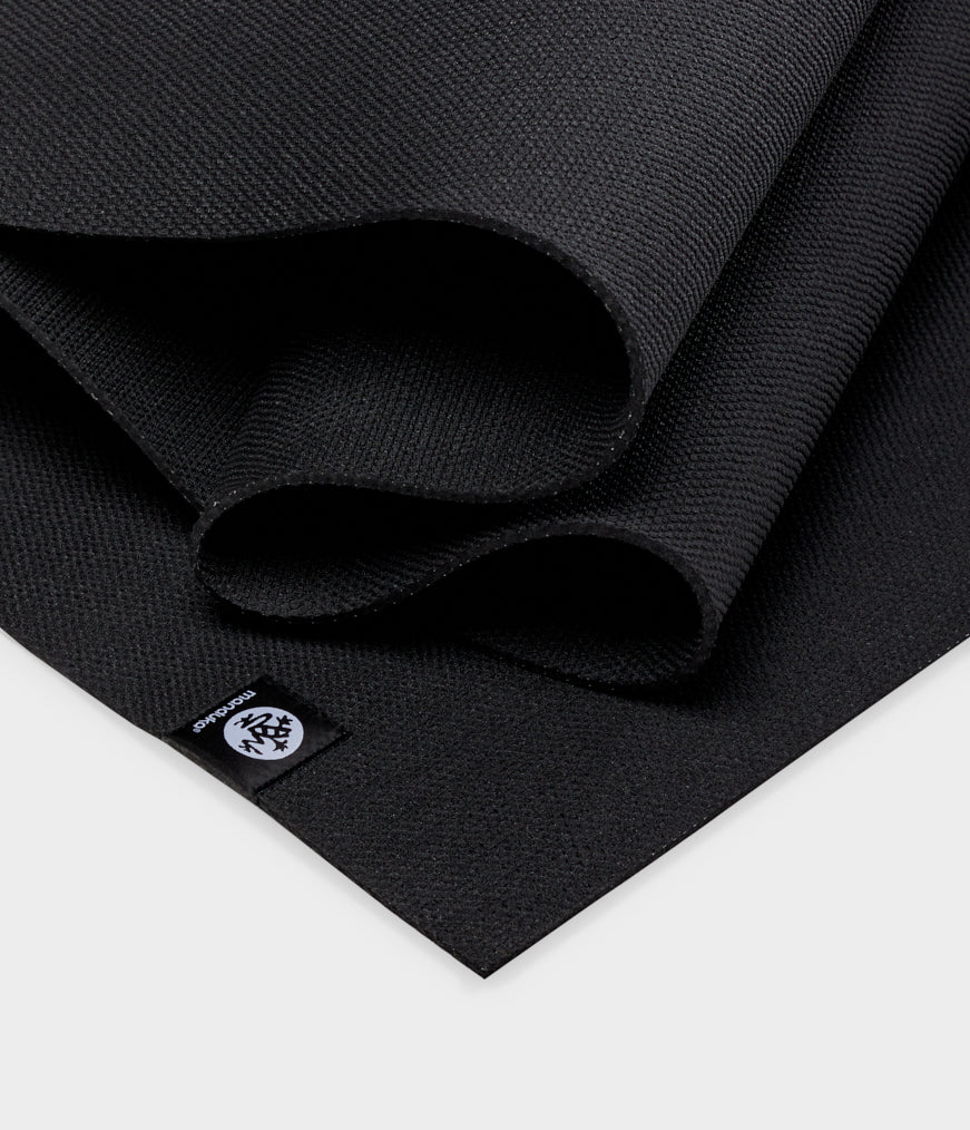 1A1011010-Mats-MANDUKA-X-5MM-BLACK-03.jpg