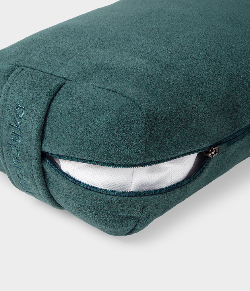 43101A595-Props-BOLSTER-LEAN-SAGE-SOLID-03_eebca5dd-85e4-4175-aaab-5eabf0c9008e.jpg