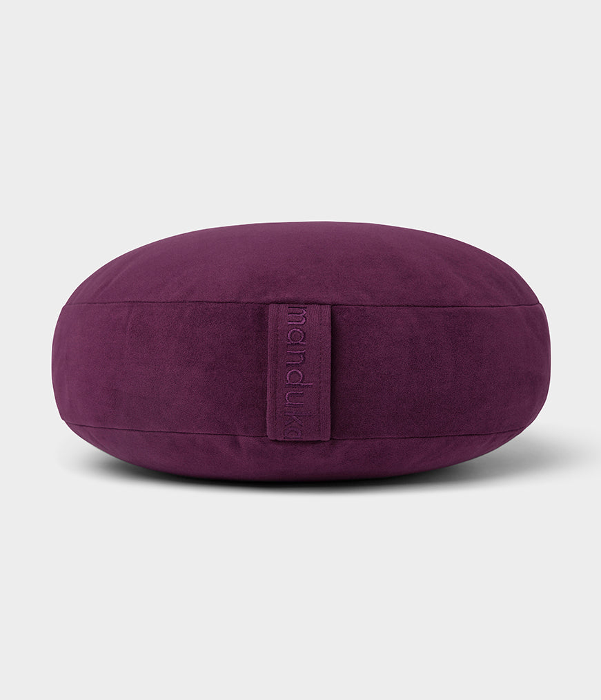 4D201W060-Props-ENLIGHT-MEDITATION-CUSHION-INDULGE-01_68e8ec34-6075-478a-9a26-99e309715d23.jpg